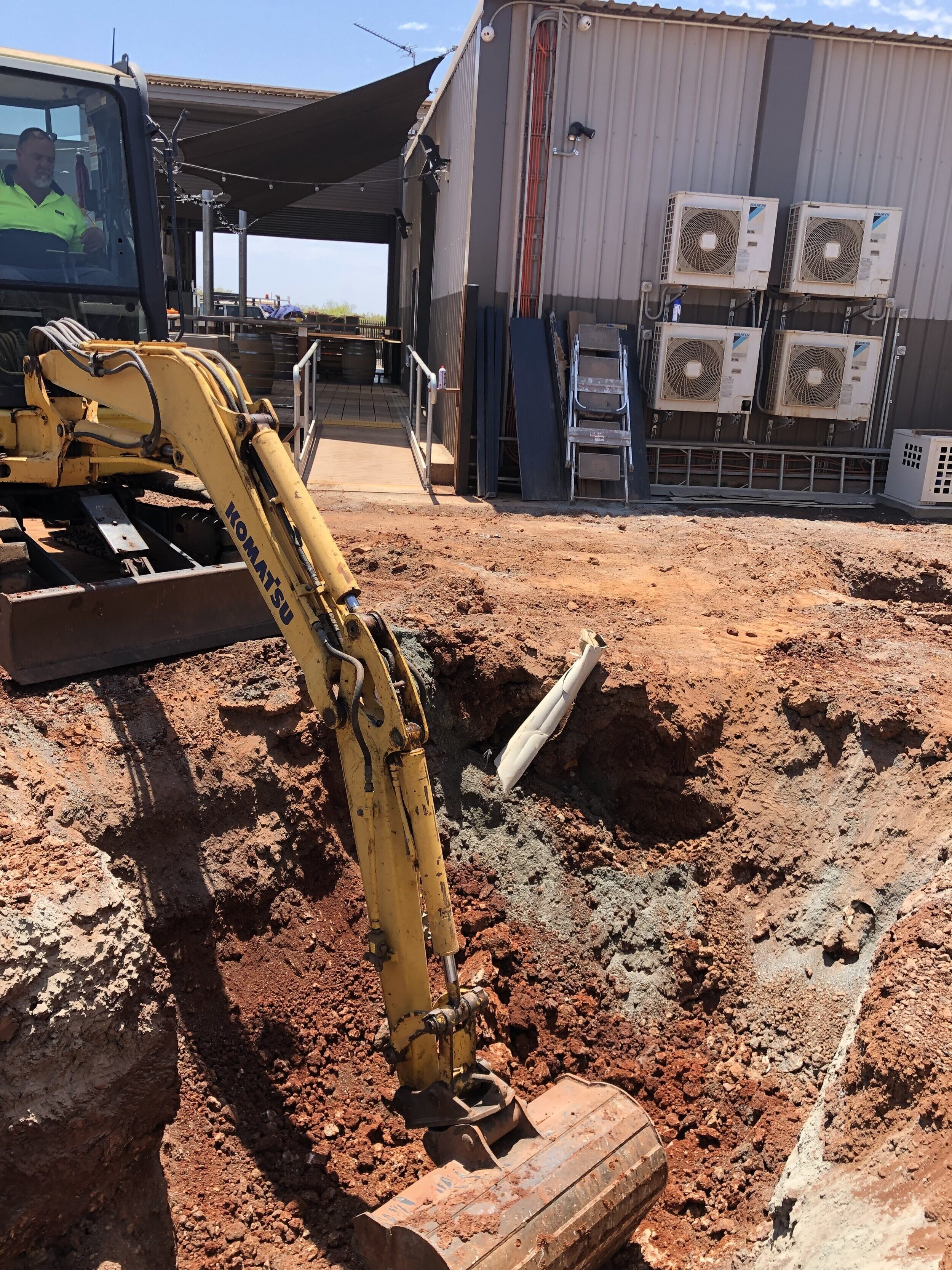 NON DESTRUCTIVE HYDRO EXCAVATIONS